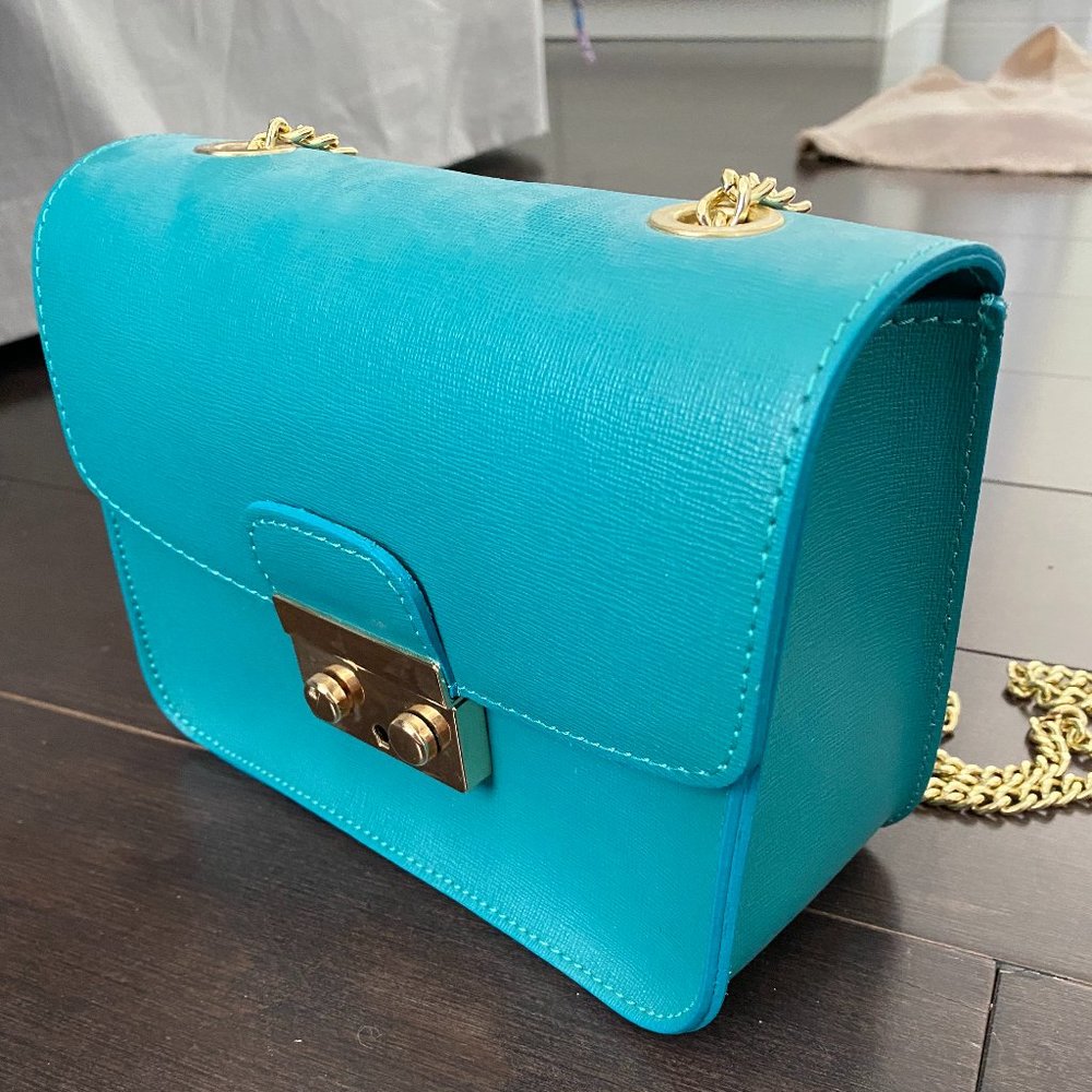 Purse - Picture 2 of 2